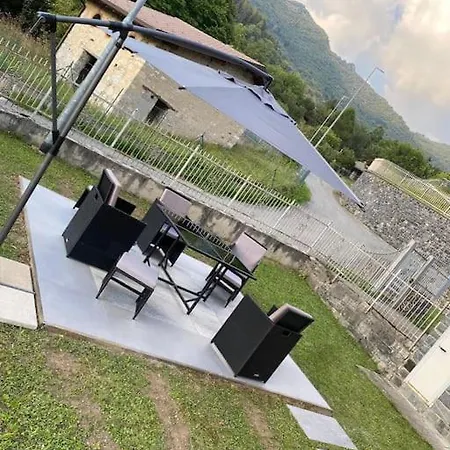 Bigallo, Garden View Apartment Esino Lario
